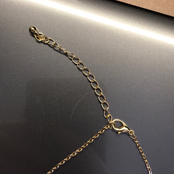 Gold chain charm necklace - Picture 3 of 3
